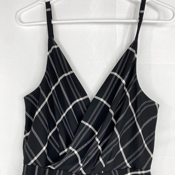 Cabi Camisole Shirt Cami Size 8 Crossover #3986 Black Striped Strappy Top Blouse - Picture 1 of 9